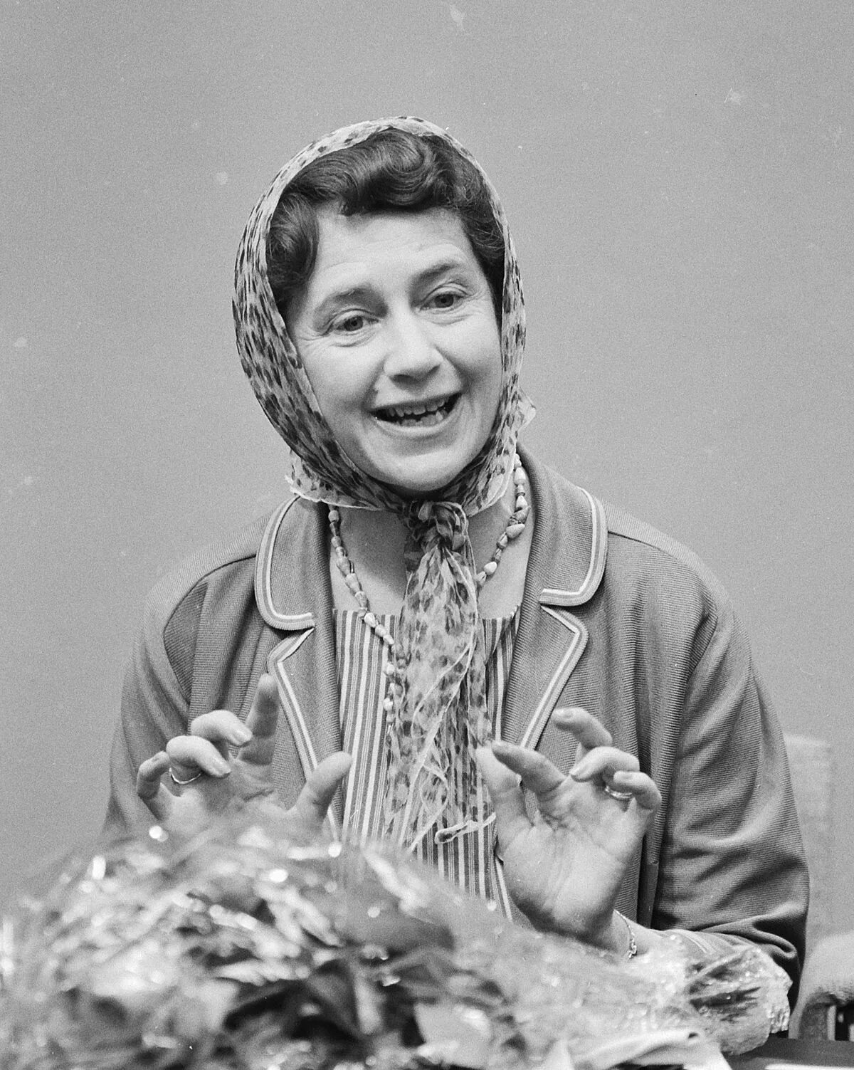 1985 год женщина. Кабул в 1987 году. Женщины раньше. 1985 год женщина. Интересное ретро фото.