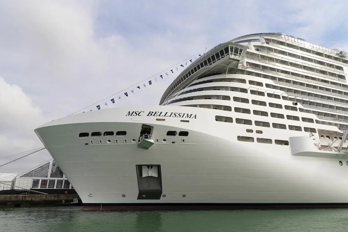 Что значит лайнер. Белиссимо msc. круиз на bellissima. лайнер белиссимо. лайнер msc bellissima.