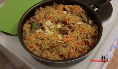 В плов кладут лавровый лист