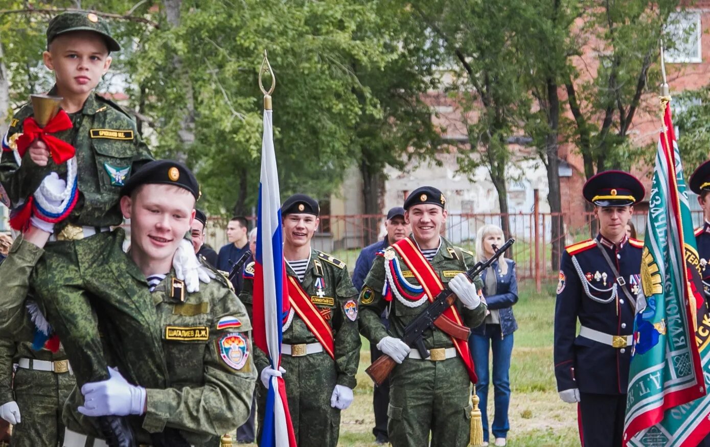 Казачья кадетская школа-интернат омск. Икшурминская кадетская школа-интернат имени. Кадетская школа-интернат 9 омск. Омская казачья кадетская школа. Кадетский корпус омск.