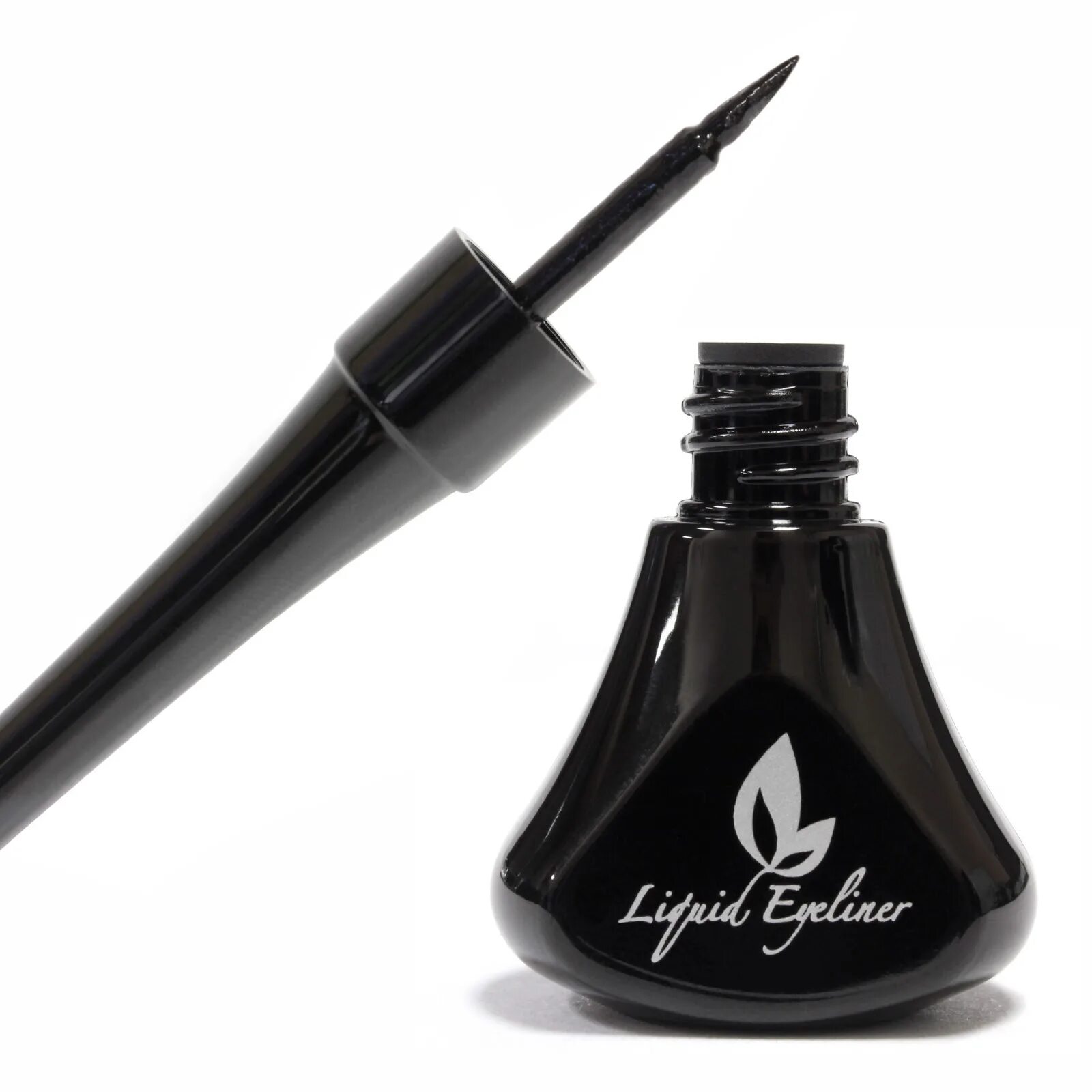 Подводка для глаз Liquid Eyeliner. Жидкая подводка Триумф Ликвид айлайнер. Фетровая подводка для глаз. Подводка для глаз мужская.