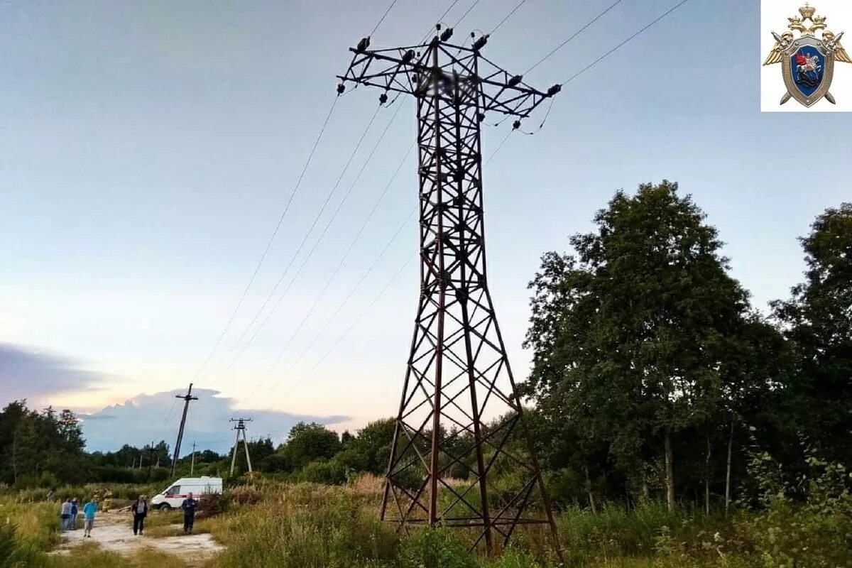 Линии электропередач. Опора транспозиционная 10кв. Опора 1000000 вольт. Линия высоковольтных передач 750 кв. Транспозиционная опора вл 10 кв.