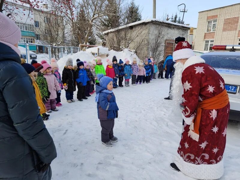 Погода сернур марий эл на неделю. Детский сад Сернур. Сернурский дед Мороз. Резиденция Деда Мороза в Сернуре Марий Эл. Детсад сказка Сернур.