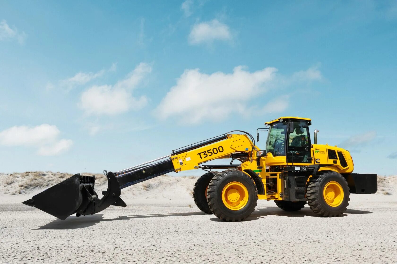 Xcmg 180 экскаватор. Xcmg 180k. Гусеничный экскаватор komatsu pc200. Фотография мини погрузчик лонкинг 312 с вилами. 5s.