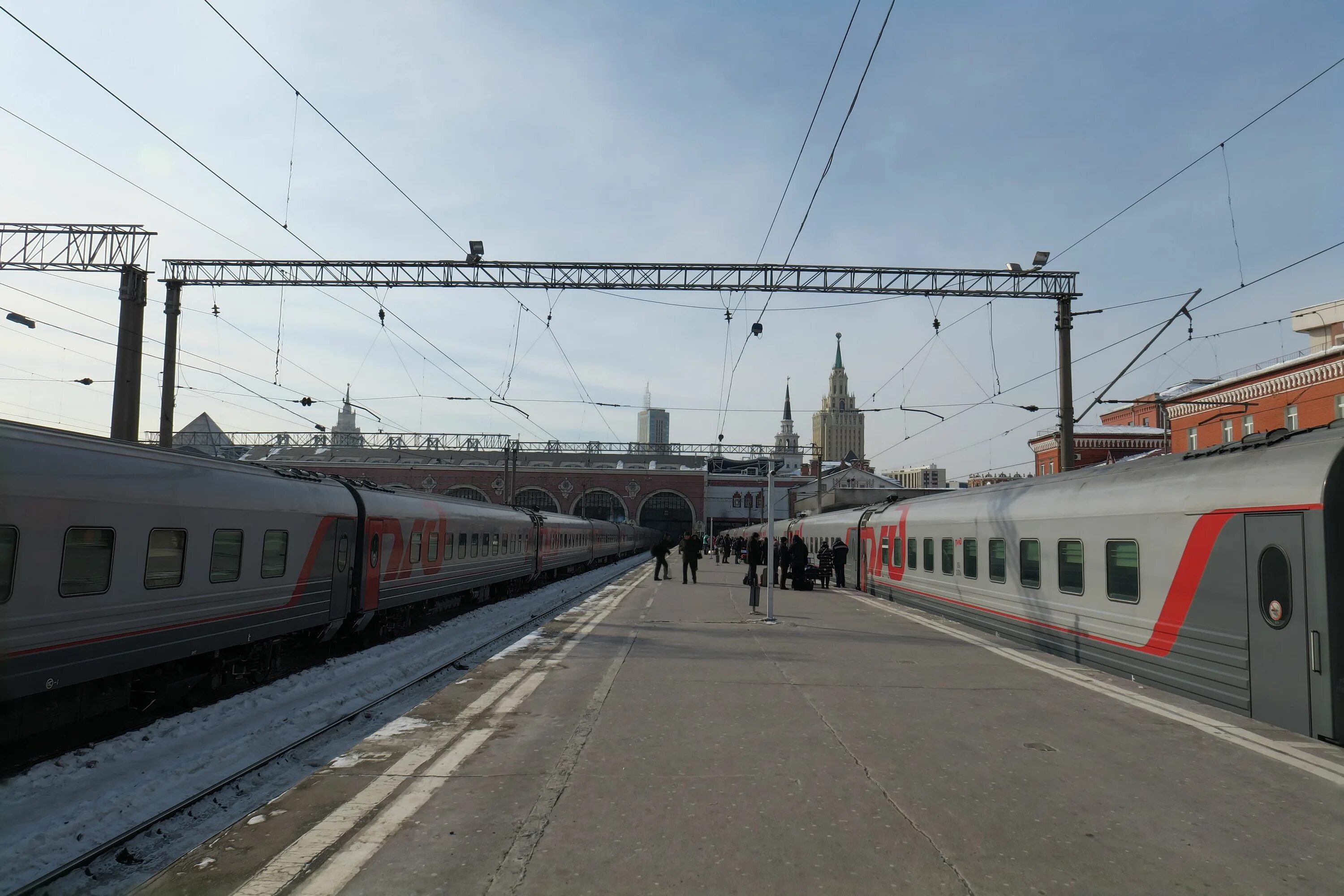 В крым с какого вокзала в москве. Казанский вокзал Москва Анапа. Москва Казанская Анапа. Поезд Москва Анапа. Вокзал Москва Симферополь.