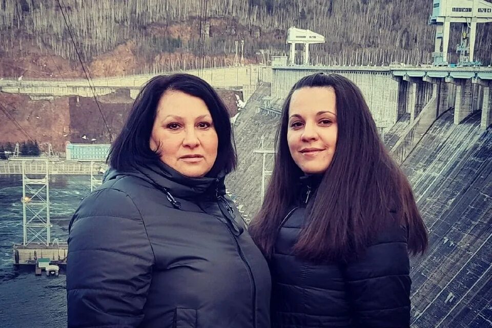Они мне доверяют". Как работающей маме воспитать хороших детей? АиФ–Красноярск Д
