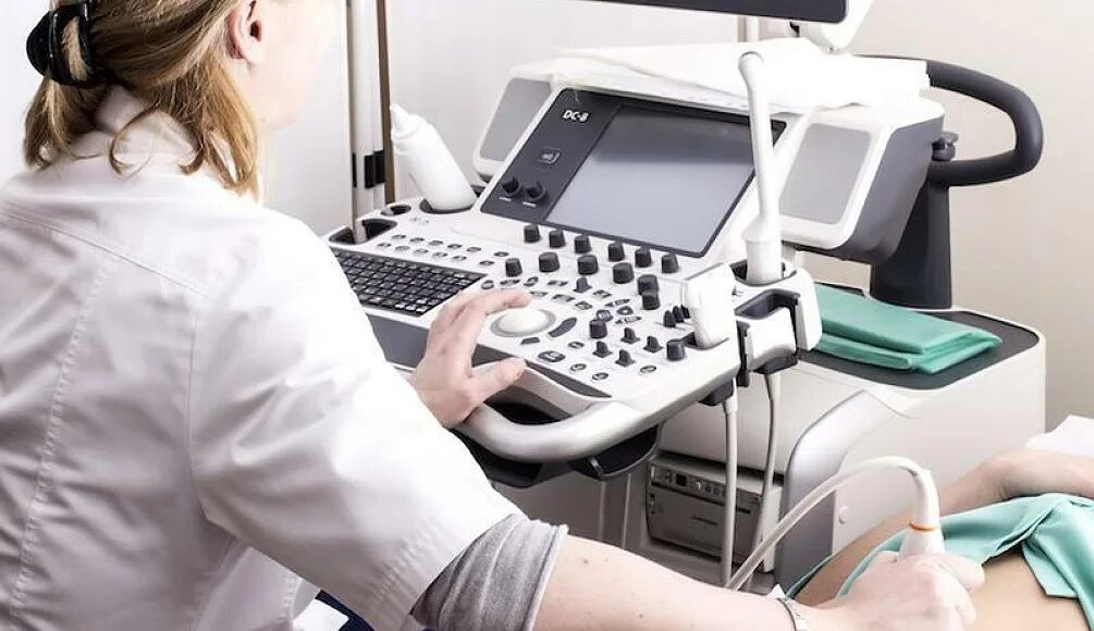 Доктор терапевт узи. Врач узи. Ультразвуковое исследование. Работа врачом узи вакансии. Узи гинекологическое на самсунг hs 50.
