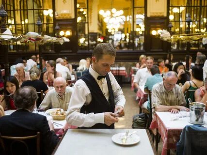 The restaurant was crowded