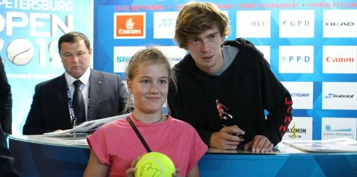 Девушка рублева. Девушка рублева. Девушка рублева. Девушка рублева. Девушка рублева.