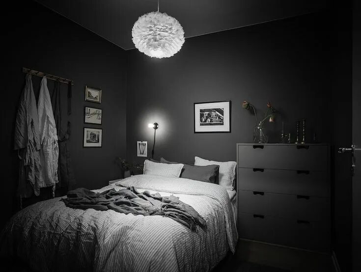 130 Square Feet Bedroom Interior Decoration Ideas. Modern small dark walled room