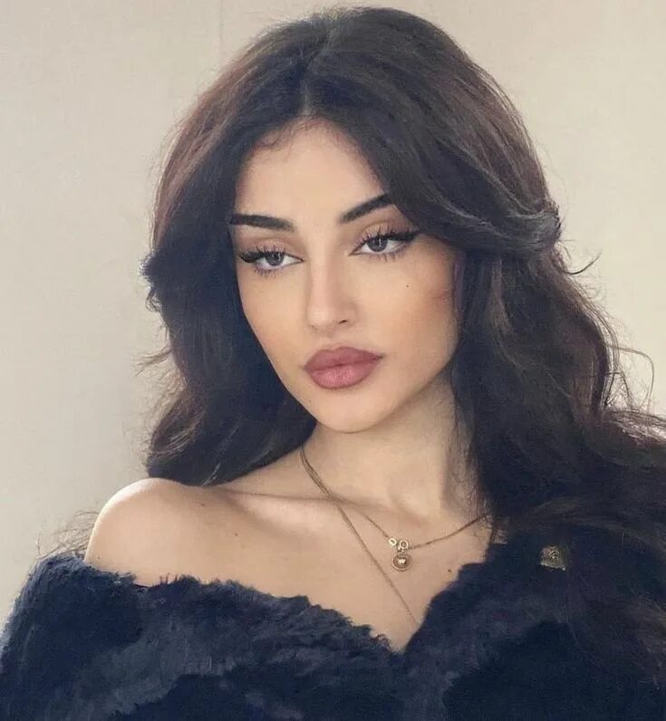 Gothic aesthetic. Dark feminine aesthetic. Lili rich. Уныние образ. Dark feminity.