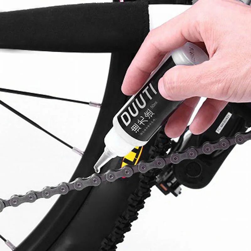 Можно ли смазывать цепь силиконовой смазкой. Смазка для велоцепи. Смазка Рохо для цепи велосипеда. Z40 смазка для цепи велосипедного. Смазка горного велосипеда.