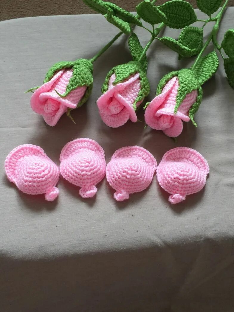 Вязаные розы. Букет крючком. Вязаные розочки. Вязаные цветы. Вязаные цветы крючком.
