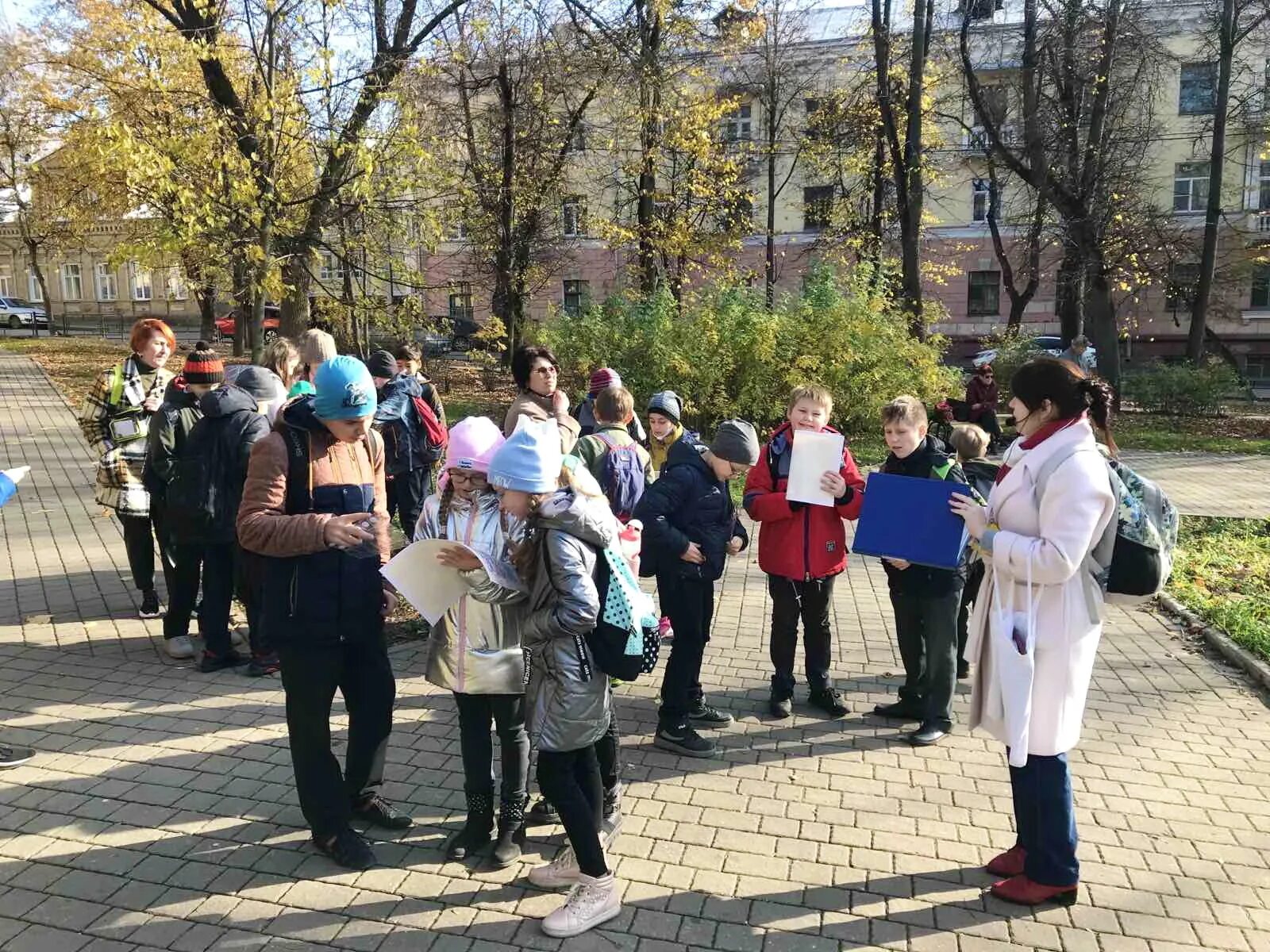 Калуга экскурсионная. Калуга экскурсии. Экскурсии по Калуге. Экскурсоводы Калуги. Экскурсия в Калугу для школьников.