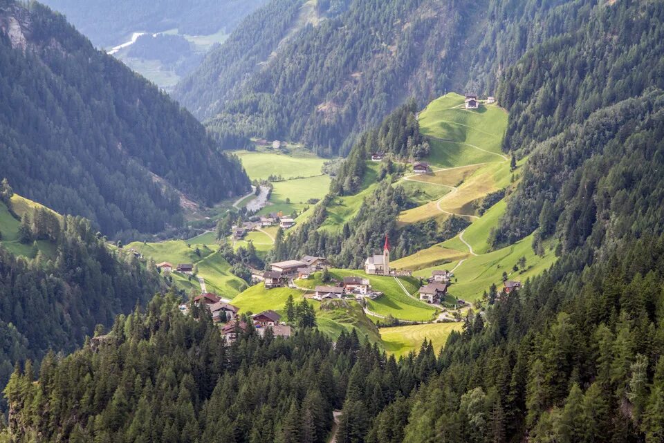 Тироль альпы австрия. Тироль альпы австрия. South tyrol dolomites. Тироль долина циллерталь. Южный тироль австрия.