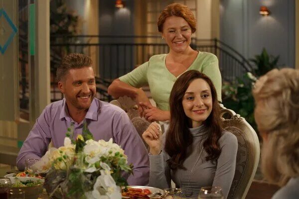 Пикап семейных пар. Современные романы о любви. Без регистрации любить всех. Красивые влюбленные пары. Российские мелодрамы про любовь.