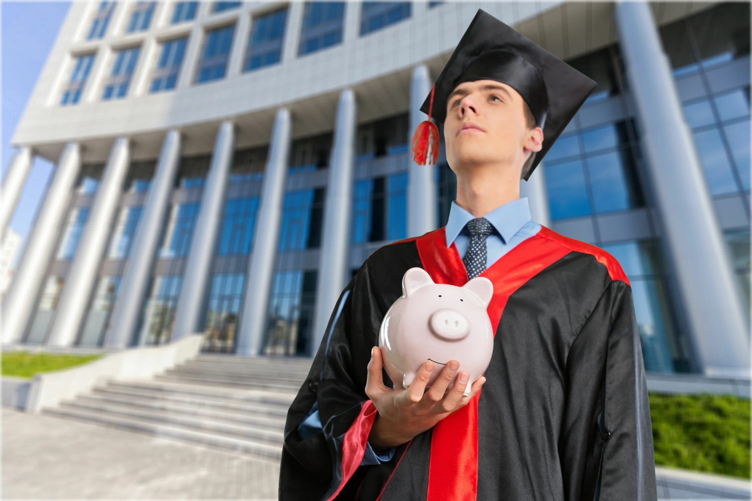 He a good student. Студенты в Германии. Профессиональное образование в Германии. Деловой студент. Студенческое предпринимательство.