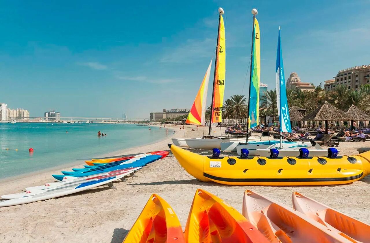 Mina seyahi дубай. Le meridien mina seyahi beach resort. Le meridien mina seyahi дубай. Отель le meridien mina seyahi beach. Le meridien mina seyahi beach resort waterpark 5 оаэ дубай.