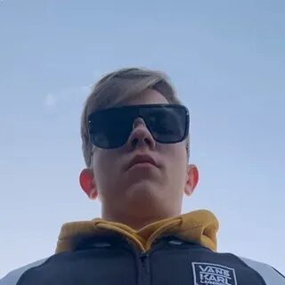 Сережа воробьев