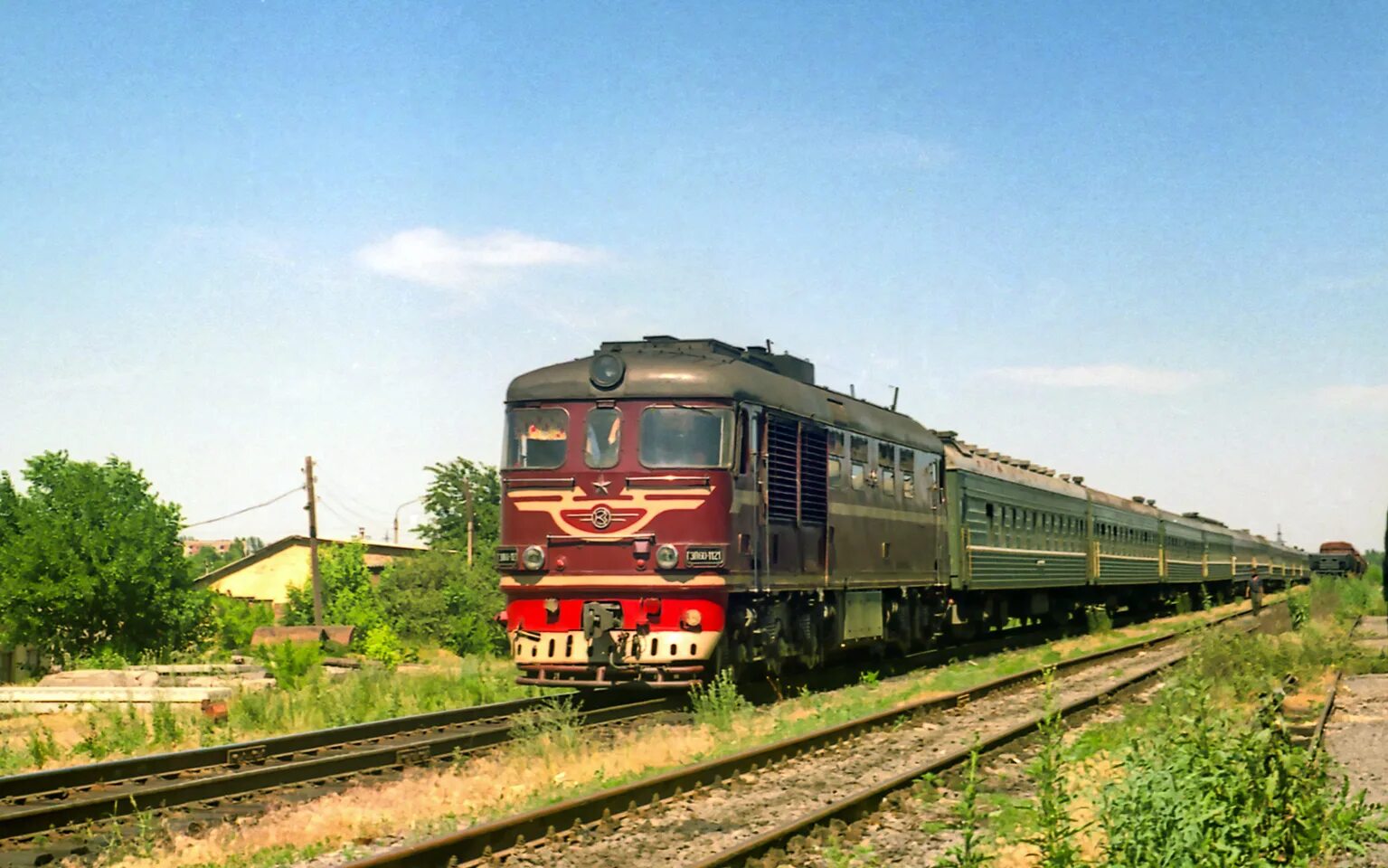 Поезд ростов сальск. Тэп60 тепловоз. Тэп60 депо Сальск RAILGALLERY. Тепловоз тэп60 пассажирский. Тепловоз тэп60 заводской.