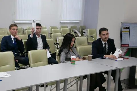 начальник отдела нефтяной компании