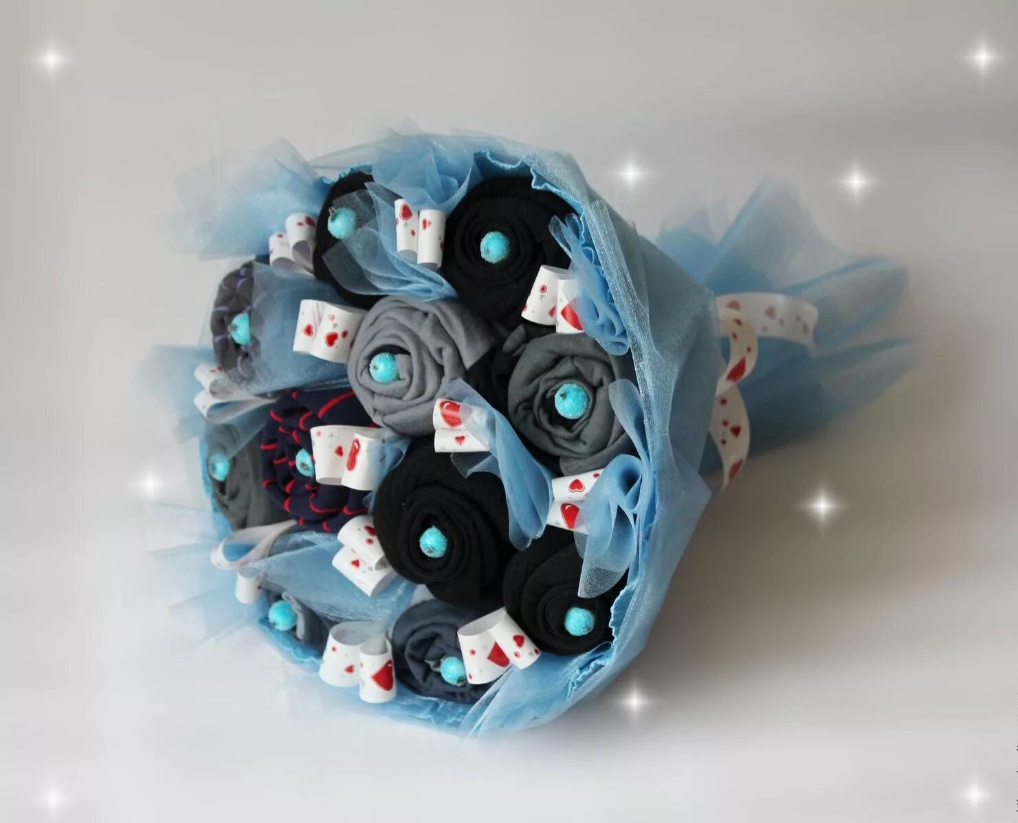 Шоколадка ферреро роше. Торт из конфет. Коробочка для украшений. Украсить коробку для подарка. Сделать оригинальный подарок своими руками.