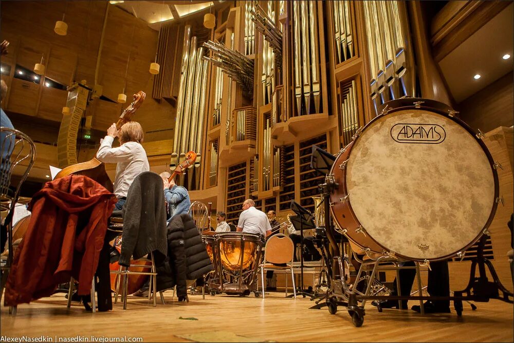 Барабан в оркестре. Барабанный оркестр. Барабан в оркестре. Ударные инструменты симф оркестра. Ударные инструменты симф оркестра.