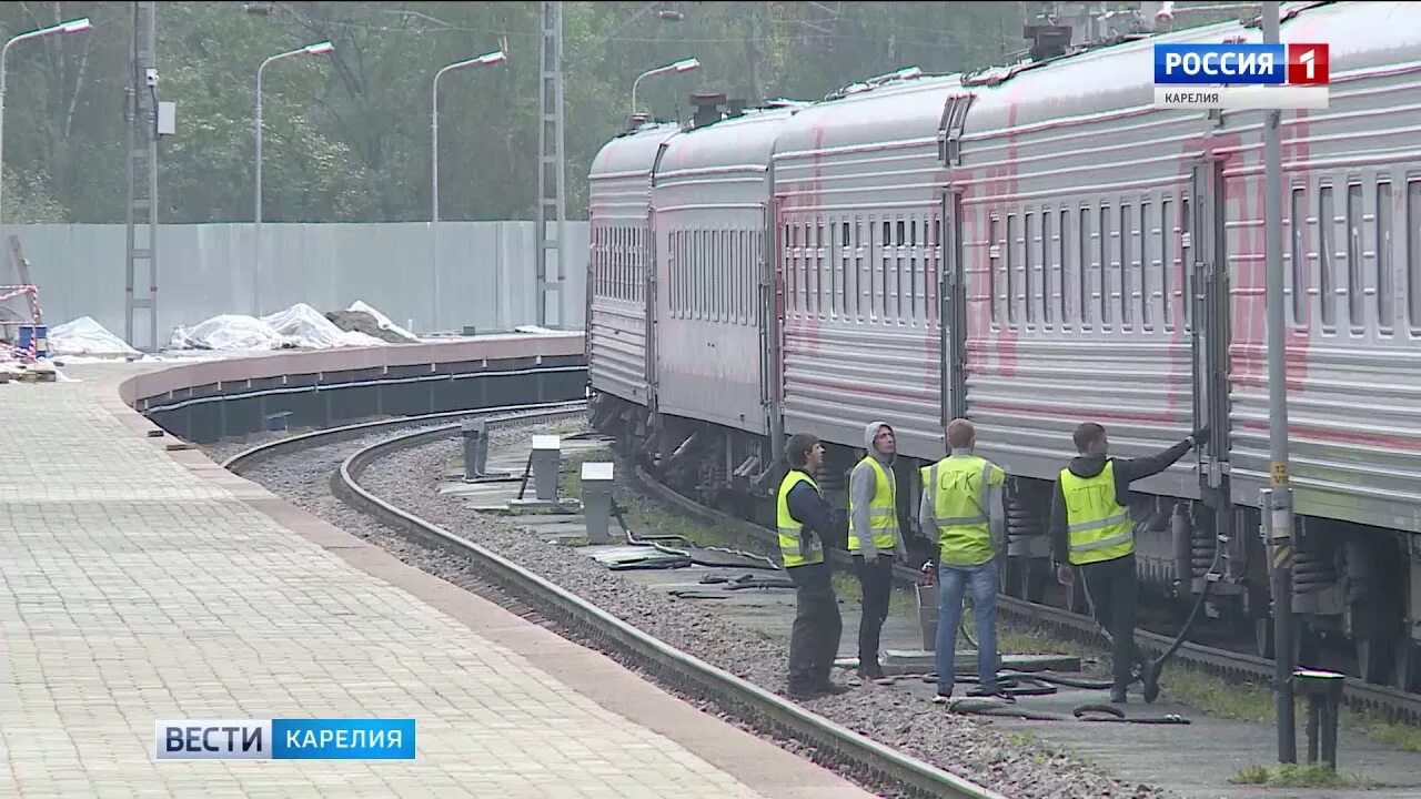 Ласточка петрозаводск. Жд вокзал петрозаводск. Ржд петрозаводск. Поезд 682'f. Вокзал петрозаводск.