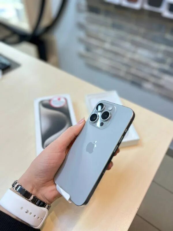 Iphone natural titan. Iphone natural titan. Iphone natural titan. Rokform для iphone 8 плюс купить. Айфон 16.