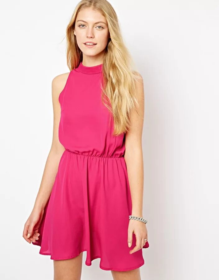 Ярко розовое платье ASOS. Платье High Neck. ASOS Bright Pink Dress. High Neck Summer Dress. Платья хай