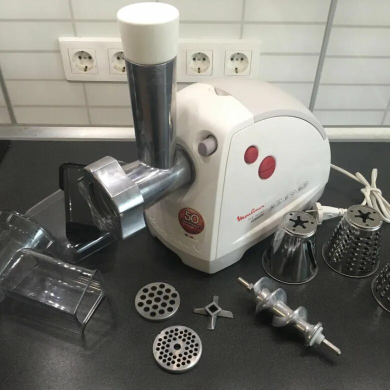 Топ 5 мясорубок. Moulinex me661827. Vitek vt 3611 мясорубка. Топ 5 мясорубок. Мясорубка аксион 35.