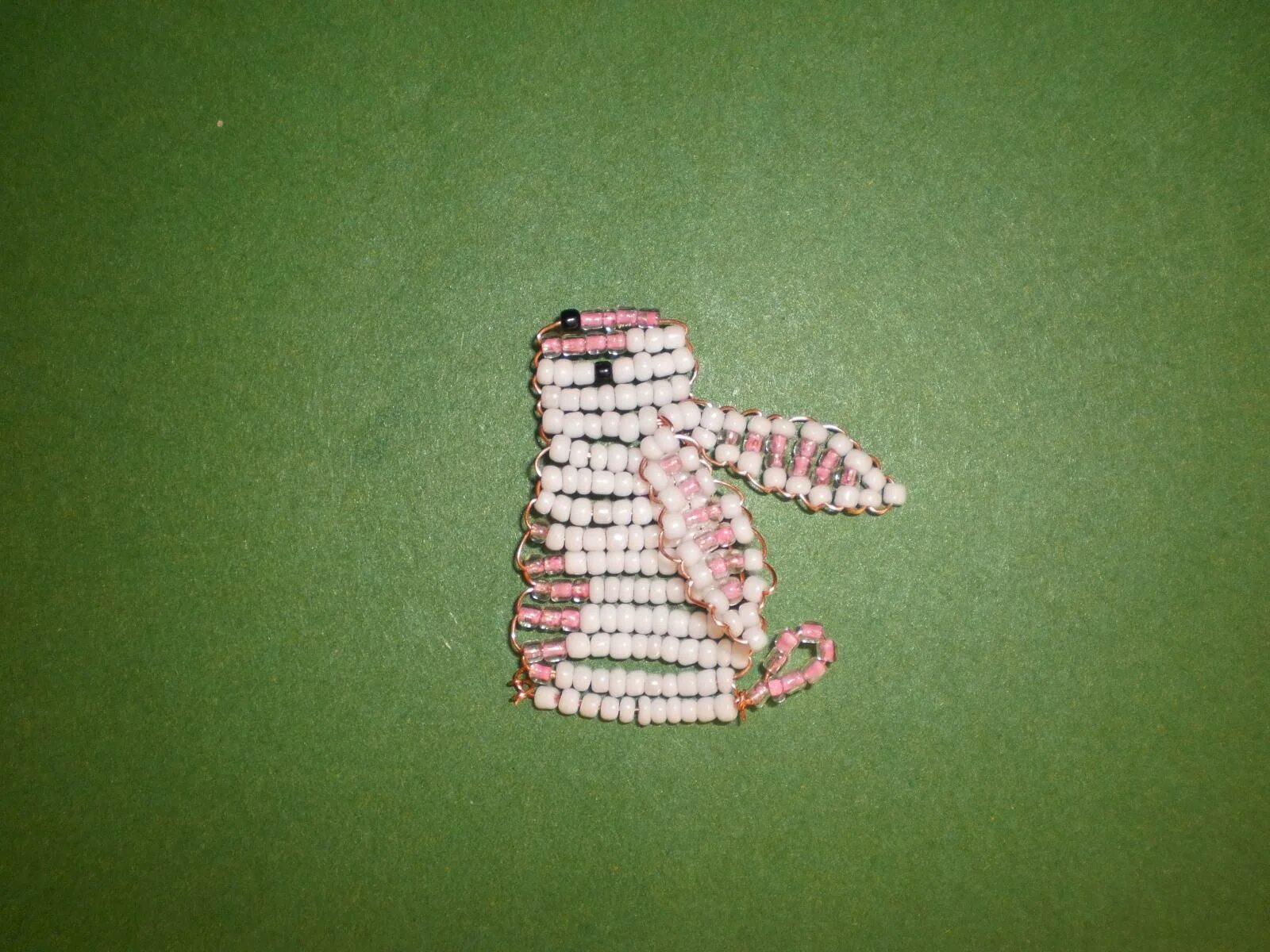 Зайчик из бисера. Как сделать зайца из бисера. Как сделать зайца из бисера. Как сделать зайца из бисера. Как сделать зайца из бисера.