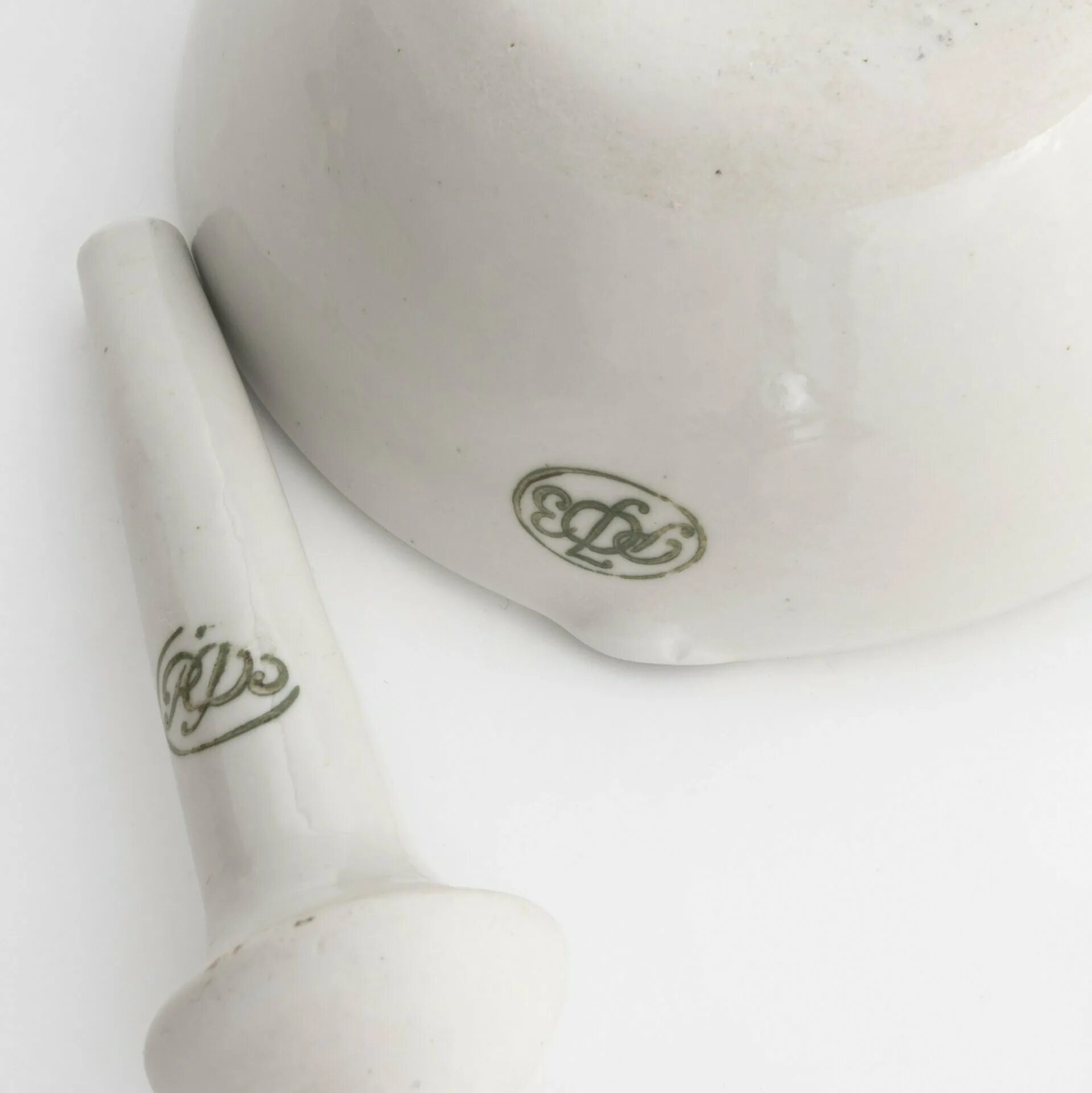 речицкий фарфоровый. речицкий фарфоровый. кувшин гжель ссср. поросенок ифз. рфз речицкий фарфоровый завод клеймо.