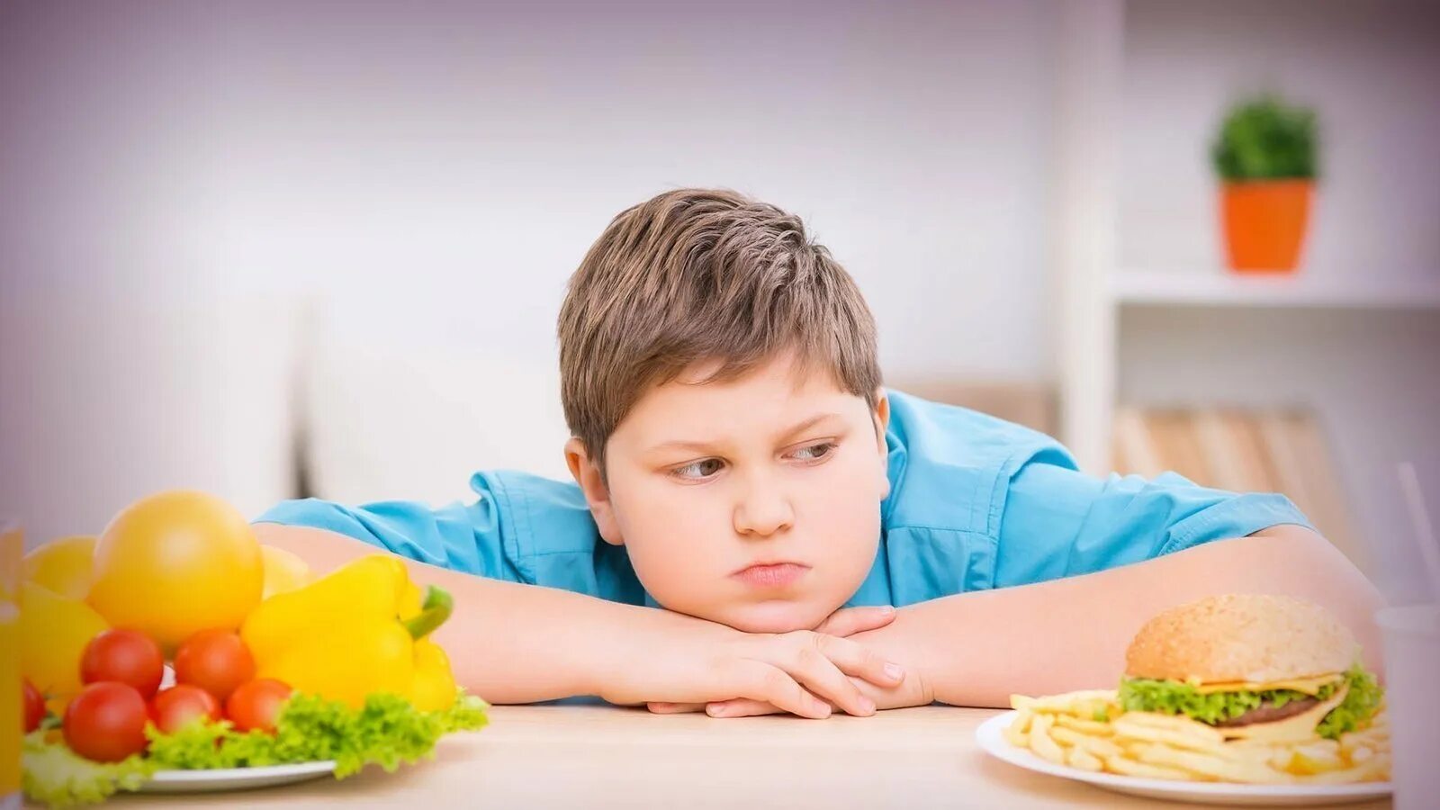 Рациональное питание подростков. Детское ожирение. Ожирение у подростков. Подростки и еда. Неправильное питание детей.