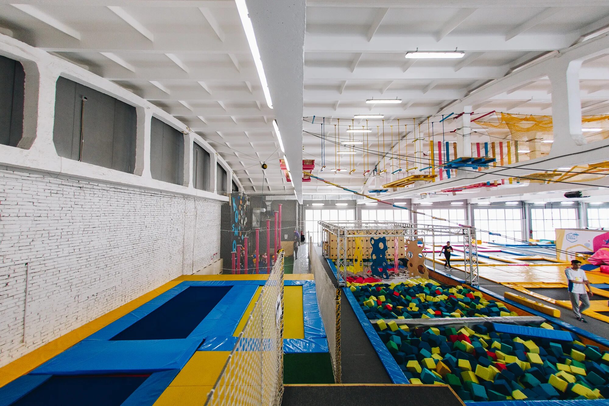 Отзыв о Центр батута и акробатики "Fly Park" (Россия Уфа) Батутный парк для спор
