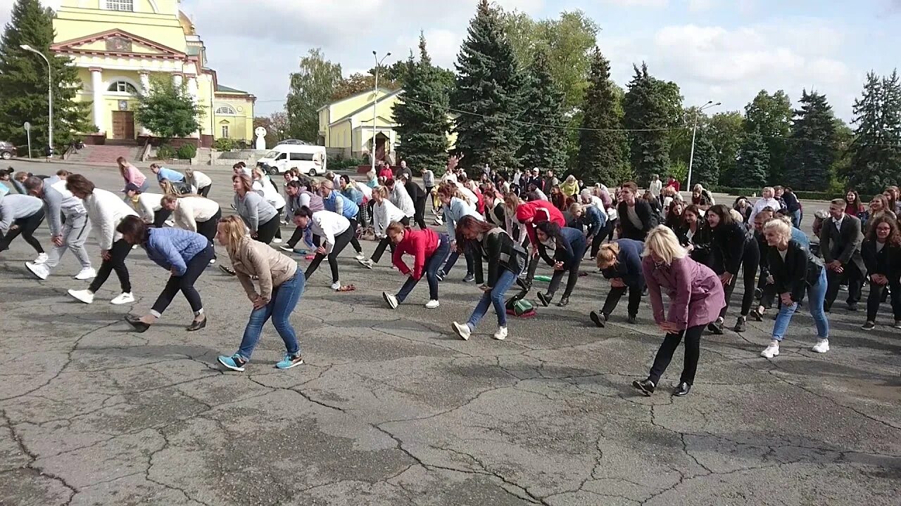 Видео флеш моба. Флэшмоб здоровый образ жизни. Флешмоб о здоровом образе жизни. Флешмоб ко Дню здоровья в школе. Флешмоб по здоровому образу жизни в школе.