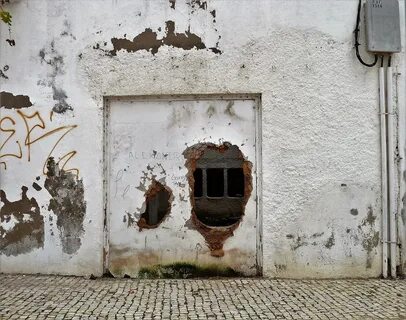 Broken holes