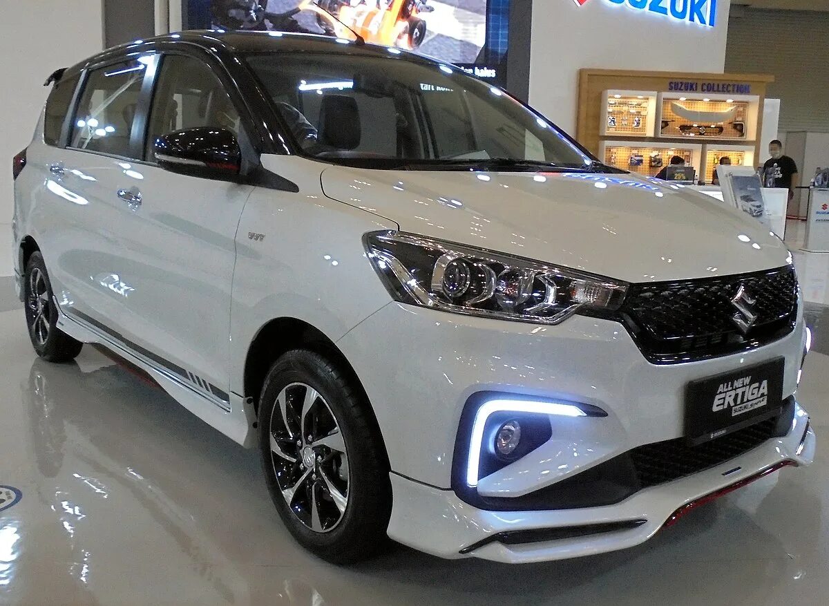 Сузуки 2021 купить. Сузуки Ertiga. Suzuki Ertiga II 2022. Сузуки Ертига 2021. Suzuki Ertiga 2024.