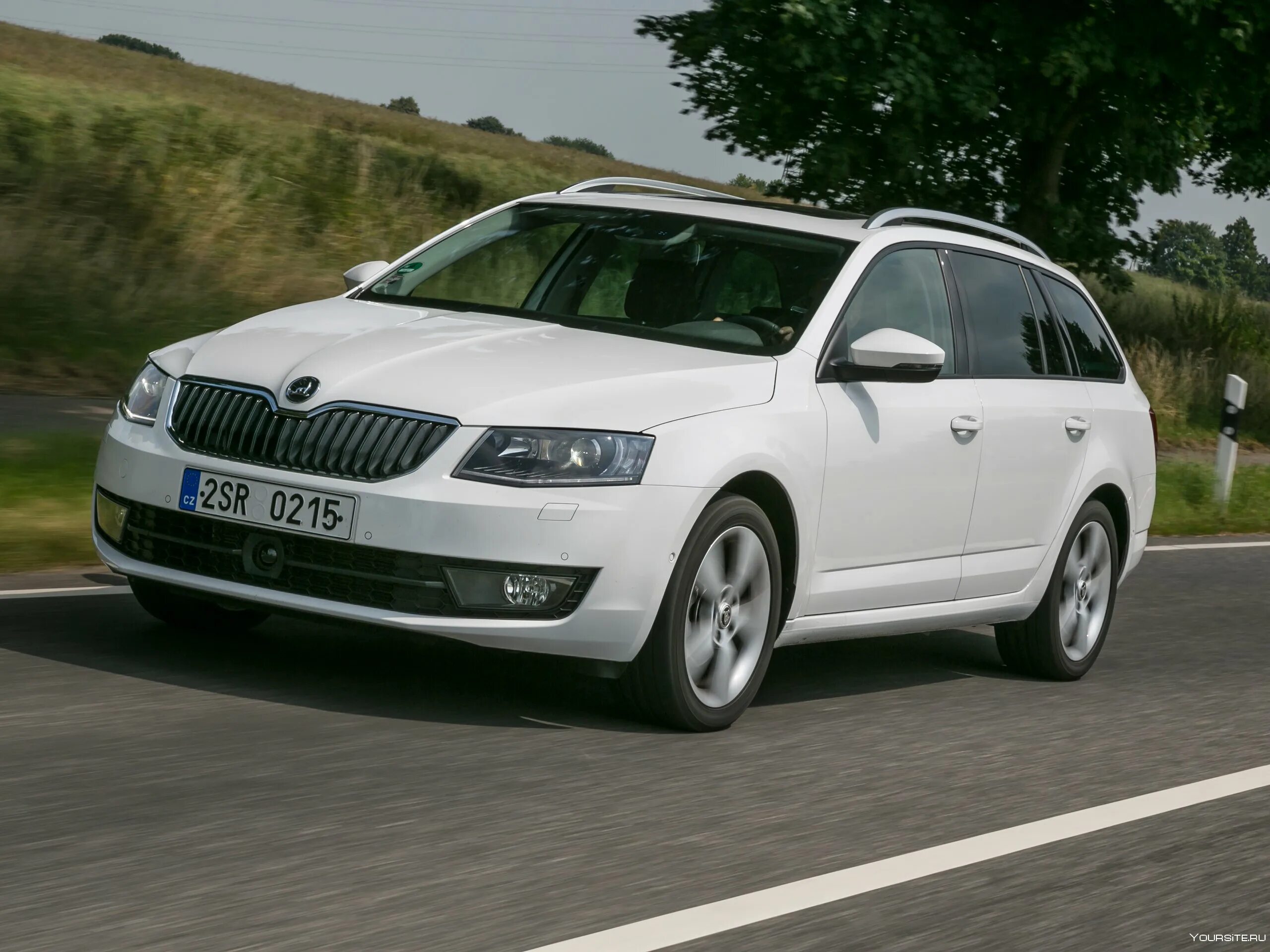 Skoda Octavia Combi 2014. Skoda Octavia 2014 универсал.