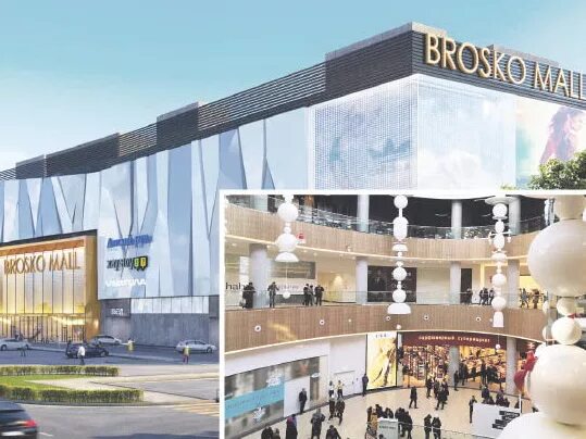 Cinema 9 imax о кинотеатре. Кинотеатр синема 9. Броско молл фото. Кинотеатр в броско молл хабаровск. Афиша броско молл хабаровск на сегодня.