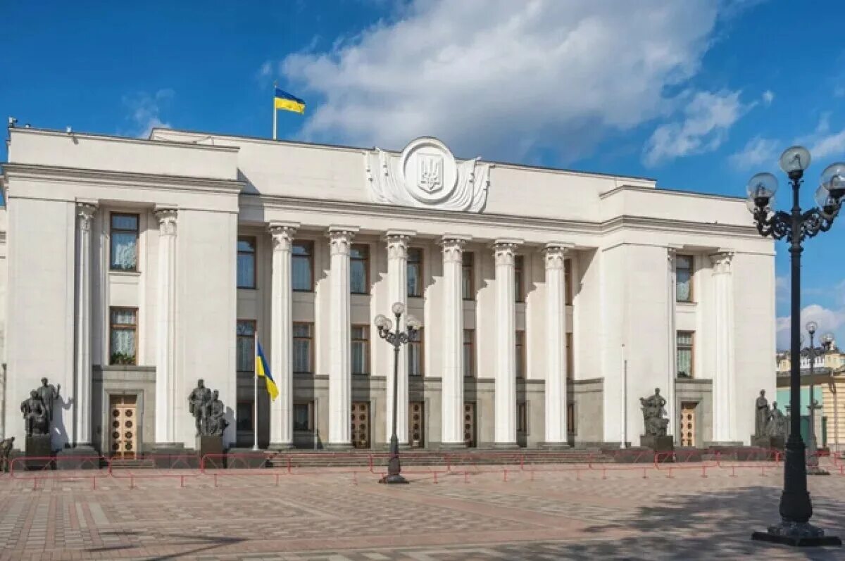 Киев верховная рада здание. Киев рада. Здание верховной рады украины. Верховная рада украины 2000. Здание верховной рады в киеве.
