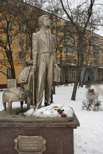 Архитектурные памятники города липецк. Пушкин липецкая область. Пушкин кореневщино липецкая область. Памятник пушкина липецк. Село коренёвщино липецкая область.