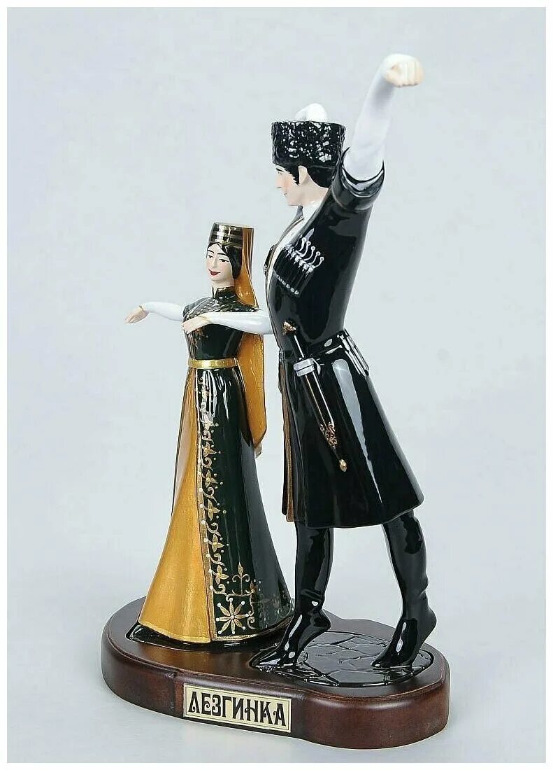 композиция фарфор. статуэтки для интерьера грузинские. статуэтка дама. Porcellane principe статуэтки. статуэтки композиция.