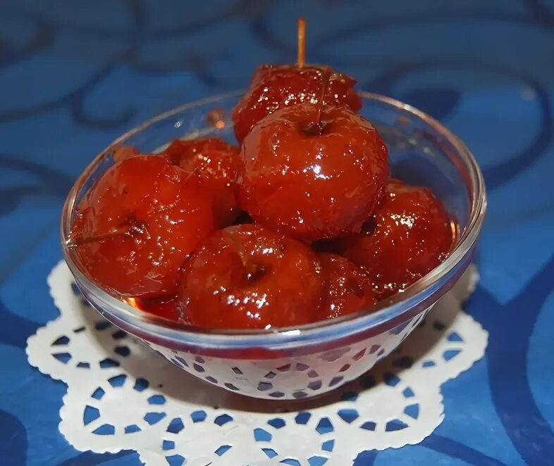 Рецепт варенья из райских яблочек целиком. Ранетки яблочки варенье. райские яблочки из ранеток варенье. райские яблочки варенье целиком. райские яблочки из ранеток.