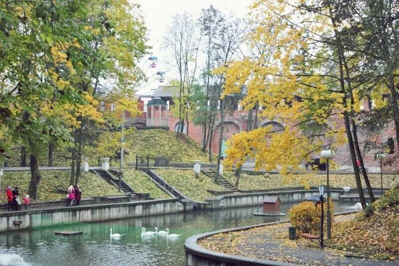 Город смоленск лопатинский сад. Парк соловьиная роща курск. Цпкио смоленск лопатинский сад. Лопатинский сад смоленск. Город смоленск лопатинский сад.