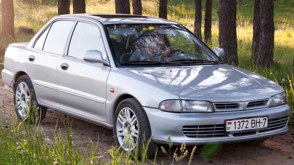 Mitsubishi Lancer 5. Mitsubishi Lancer 1993. Mitsubishi Lancer 5 поколения. Мицубиси Лансер GLXI 1993. Купить митсубиси 1993