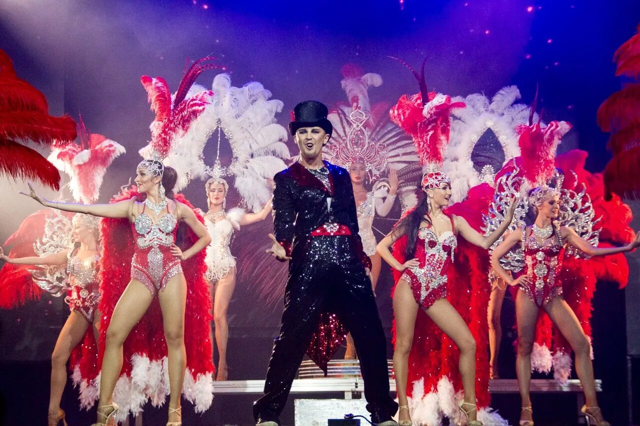 Шоу тройка. Московский театр варьете. Московский театр мюзик холл. Программа варьете. Кабаре мулен руж.