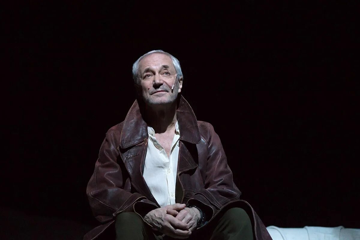 Небольшой драматический театр сцена. Театр луны маленький принц. Маленький принц экзюпери рисунки автора. Спектакль маленький принц театр луны. Спектакль "маленький принц" (апрель 2016).