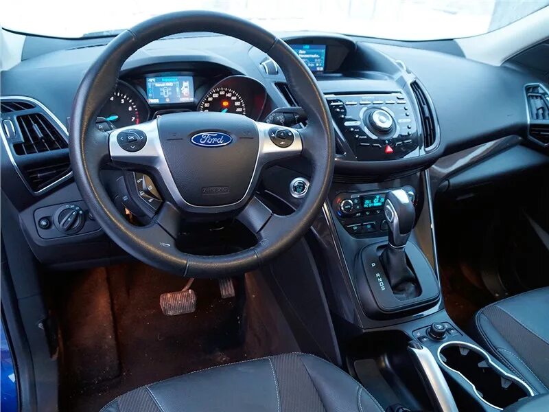 Салон куги. Ford Kuga 2013 салон. Форд Куга 2013 салон. Ford Kuga 2 салон. Форд Куга 2014 салон.
