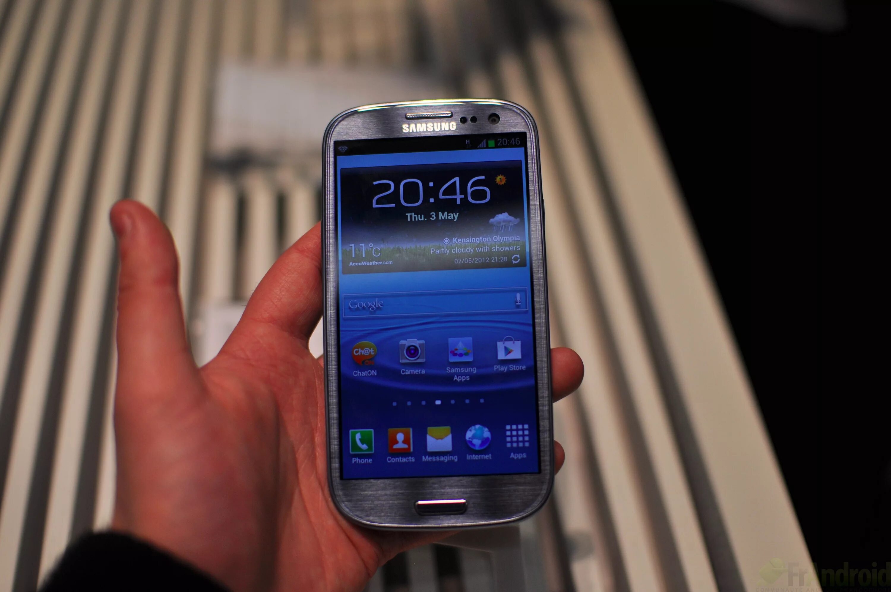Обзор самсунг 3. Samsung Galaxy s3. Samsung Galaxy s III. Samsung Galaxy s3 Blue. Samsung Galaxy s3 синий.